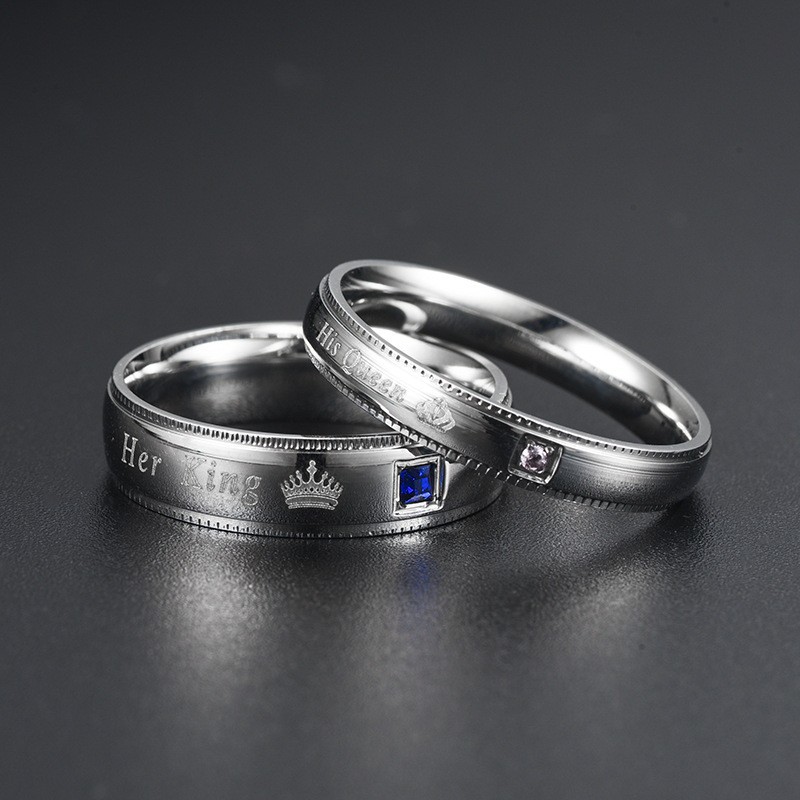 Moissanite Ring - Schlichter Paar-Titanstahlring mit Glänzenden Kubischen Zirkonia
