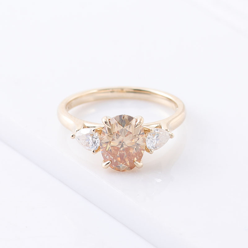 Moissanite Ring - Provence 10K Gelbgold Ring mit drei