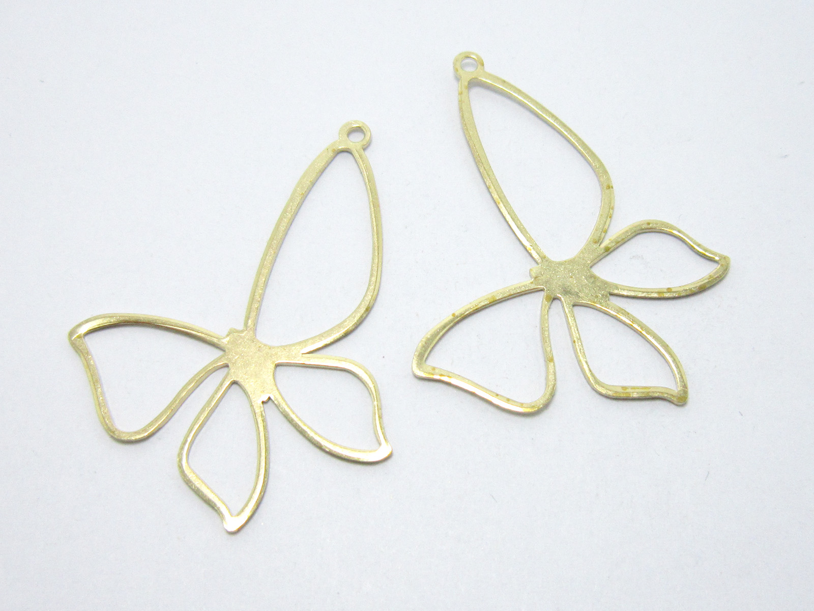 20 Stück Schmetterlings-Ohrrin – Butterfly Pendant Necklace Bewertung und Preis