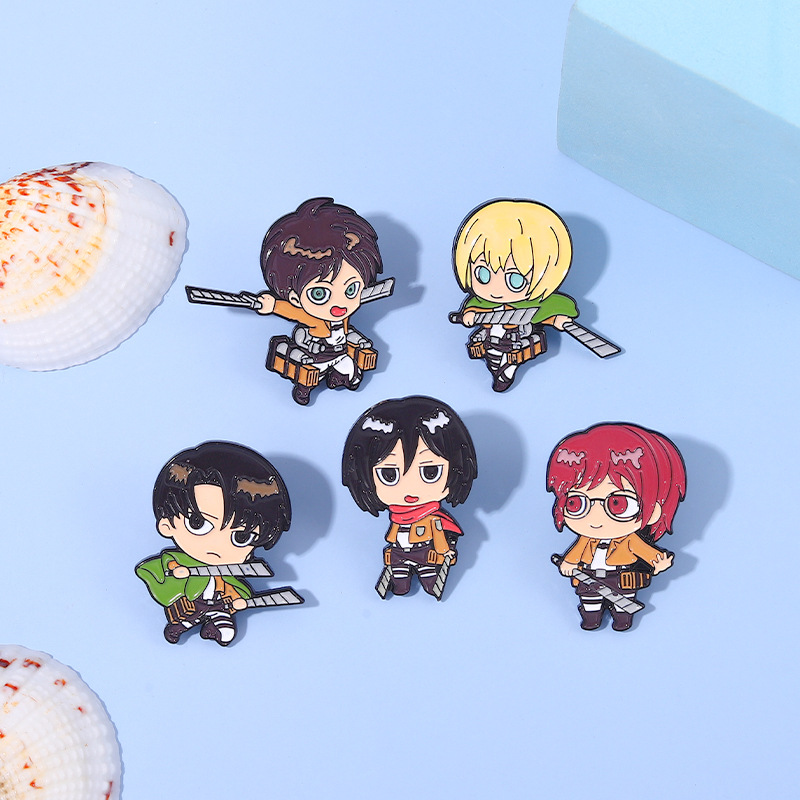 Eren Chibi Emaille Pins Benutz – Levi Jewelry & Watches Inc Bewertung und Preis