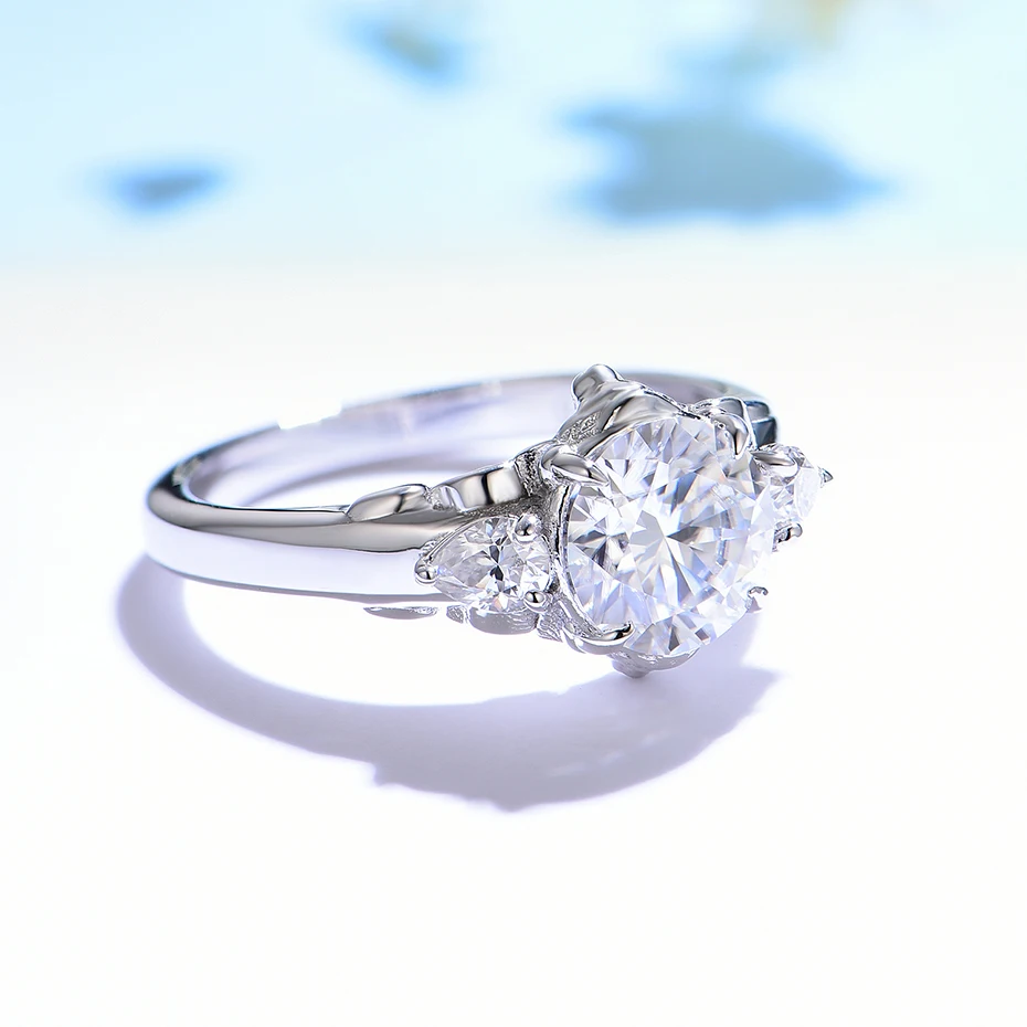 7,5 mm runder D VVS1 Löwen-Sol – Moissanite Ring Bewertung und Preis